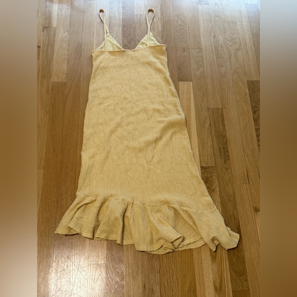 Zara Yellow Midi Textured Weave Ruffle Hemmed dress - Picture 4 of 10